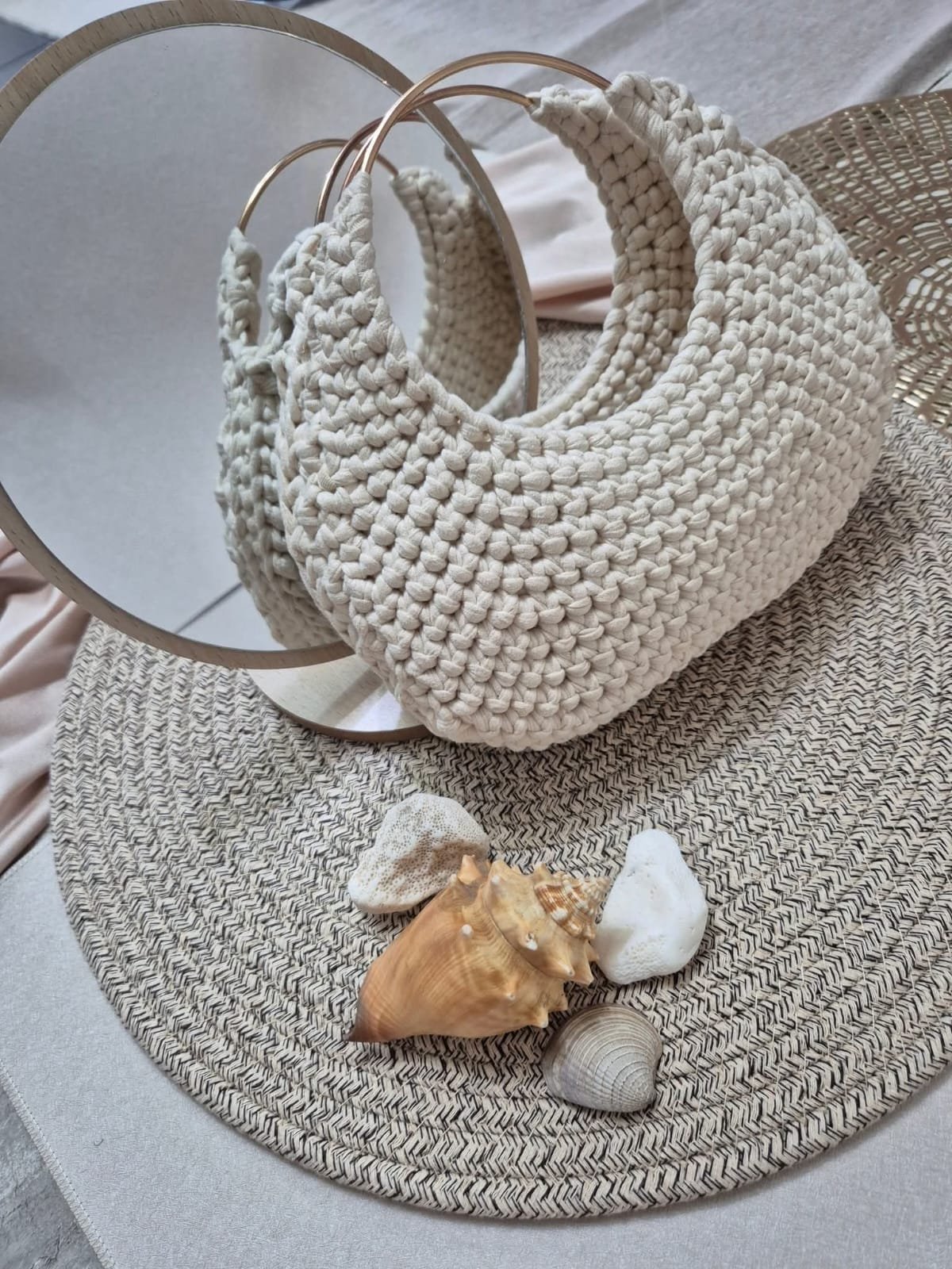 Bolsa Tzile Macramé Tejida a Mano en Trapillo Blanco
